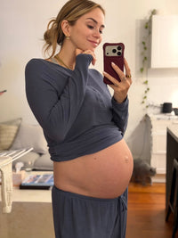 Julia, 27
